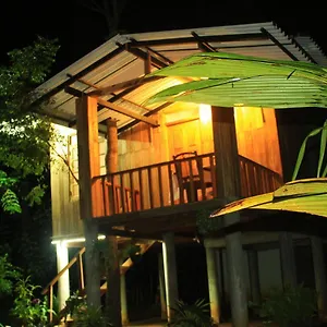Ruk Sewana Tree House Apartment Sigiriya